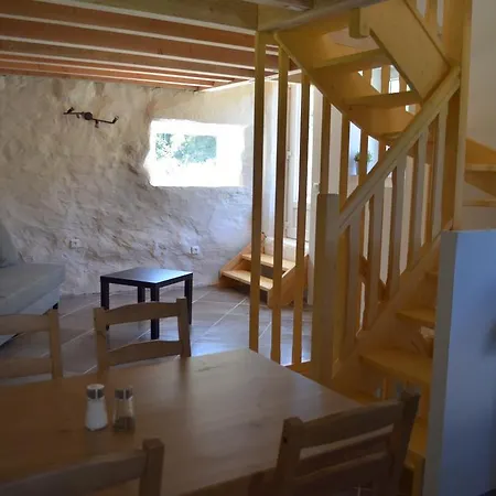 Holiday home La Ferme Accrochee A La Colline *